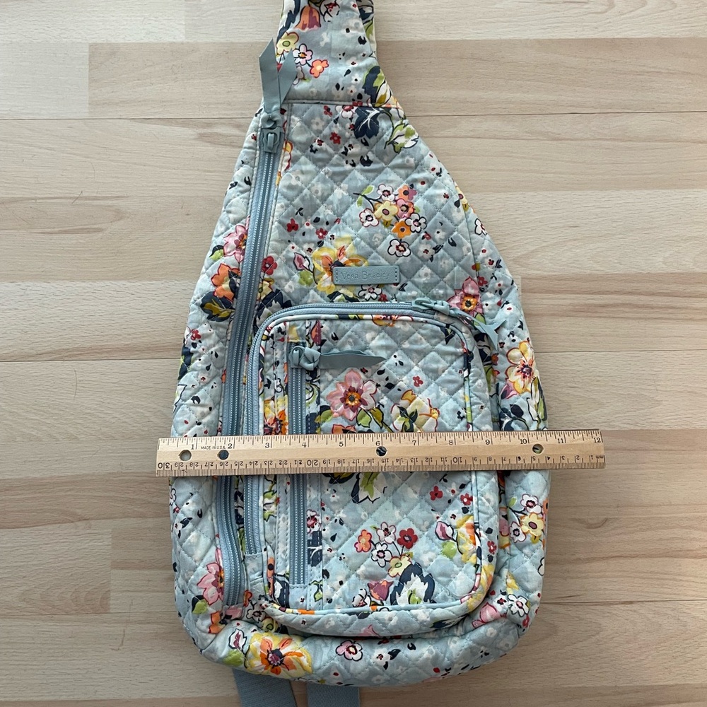 Vera Bradley Large Sling in Floating Gardens - Excellent Gently Used Condition! - Picture 2 of 11